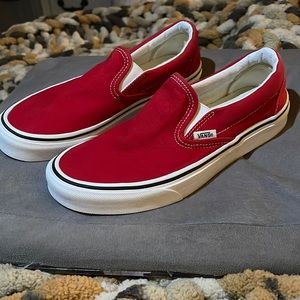 Vans slide on